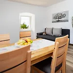 Apartment Tumpici