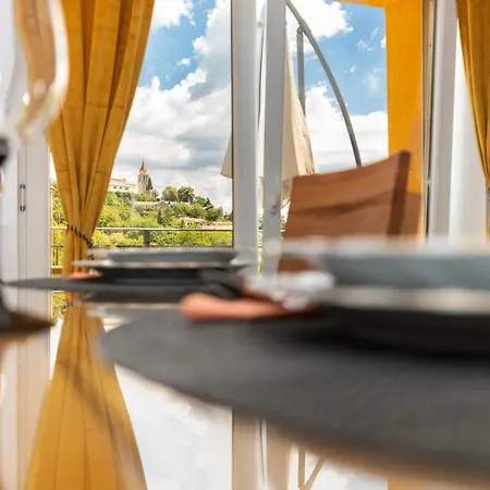 Apartment Tumpici *